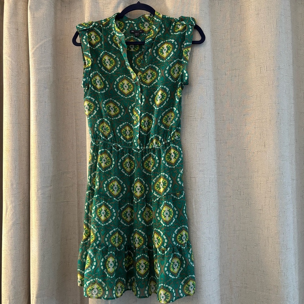 Gap Green Geometric Patterned Sheer Dress. Size S. Perfect for Spring or Summer